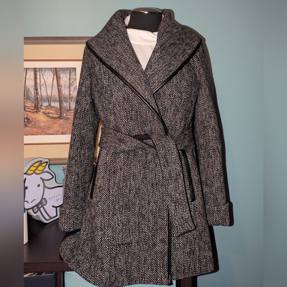 Trina Turk Womens Belted Wrap Coat, Size 4, Wool Blend, Black